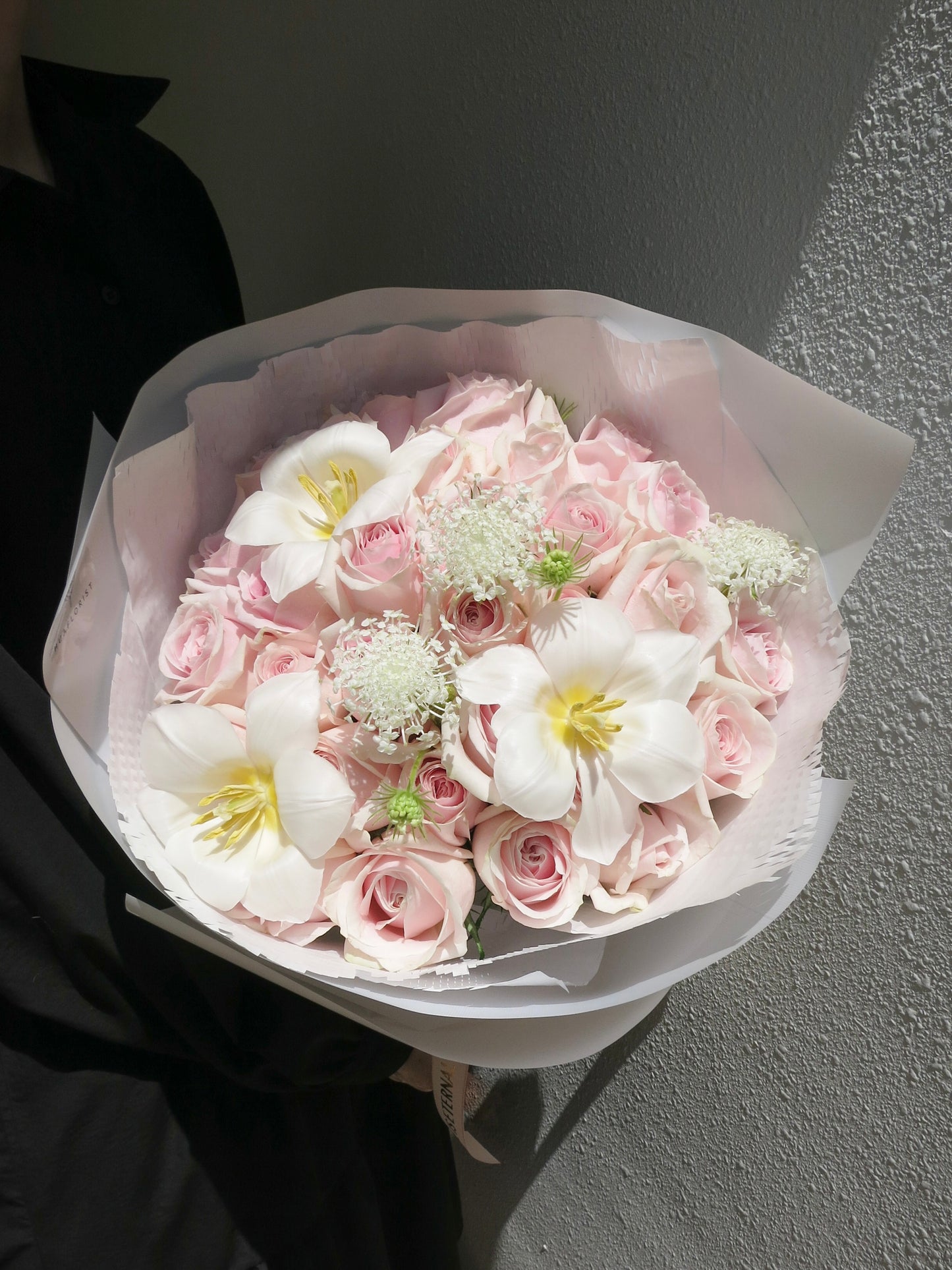 33 Roses and Tulips
