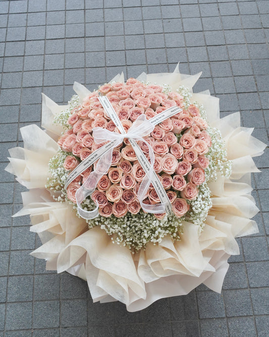 99 Cappuccino Roses with Baby's Breath