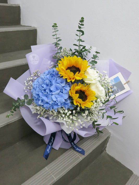 Hydrangea Freestyle Bouquet