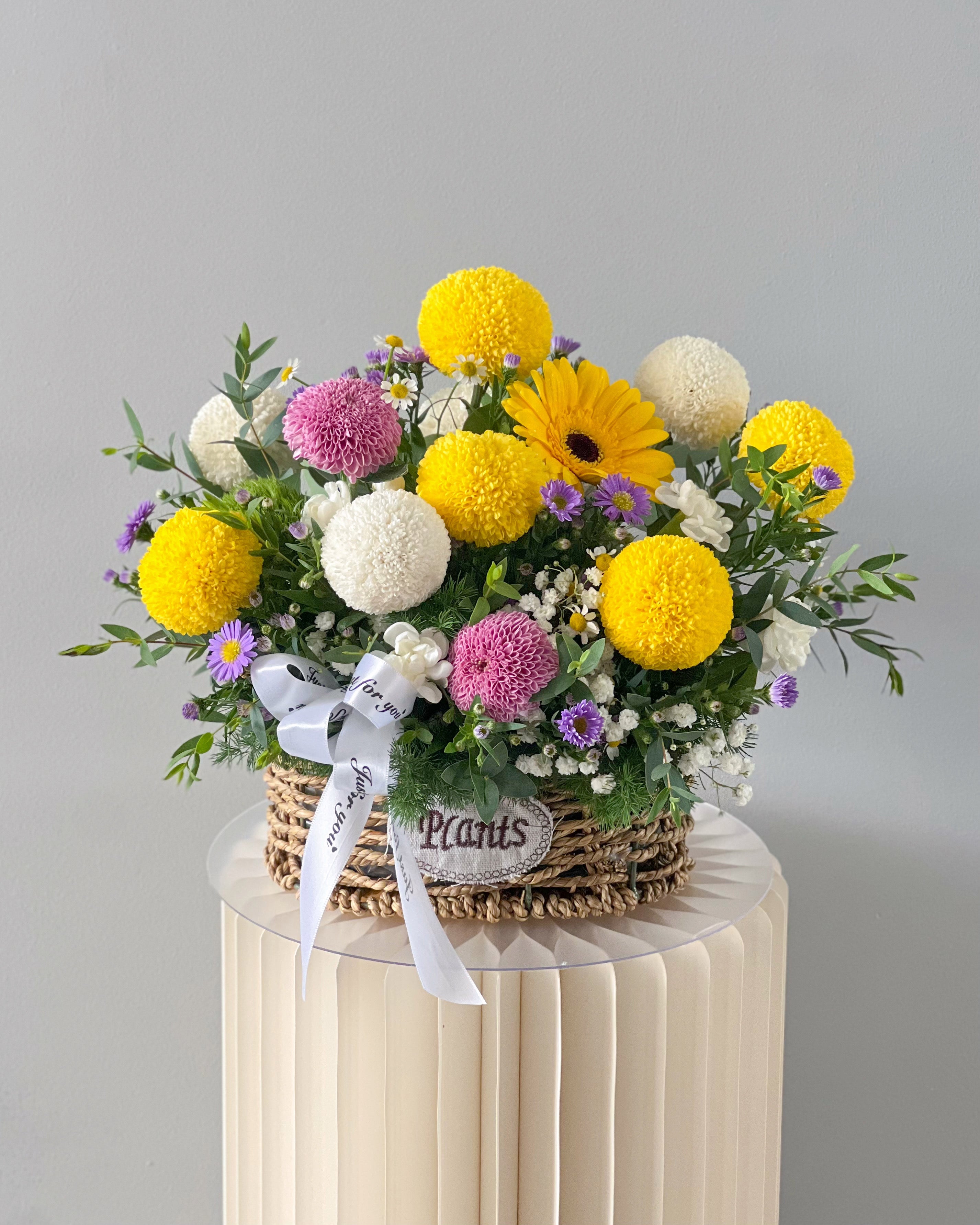 C01 - Condolence Basket