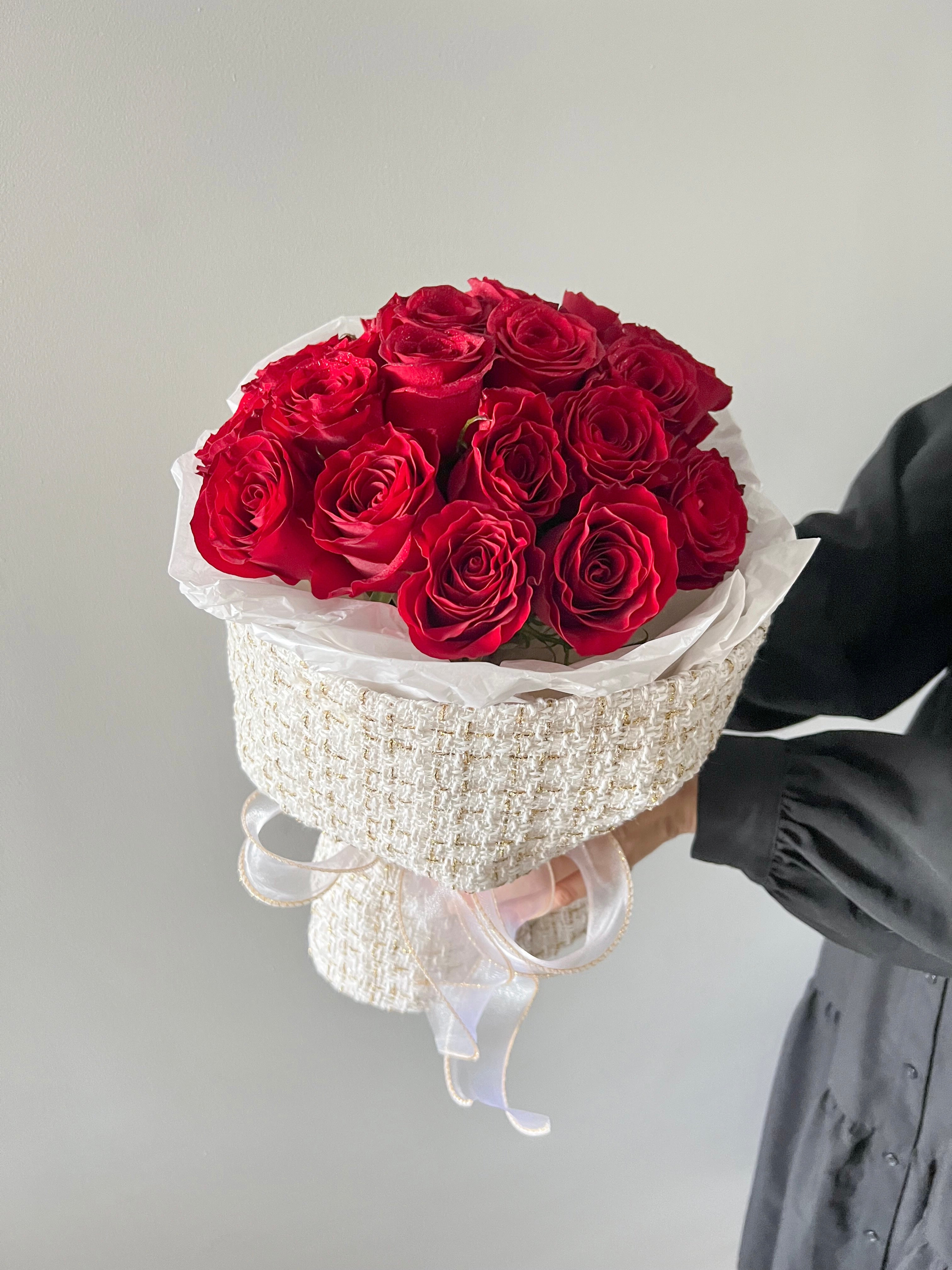 20/33 Roses in Tweed