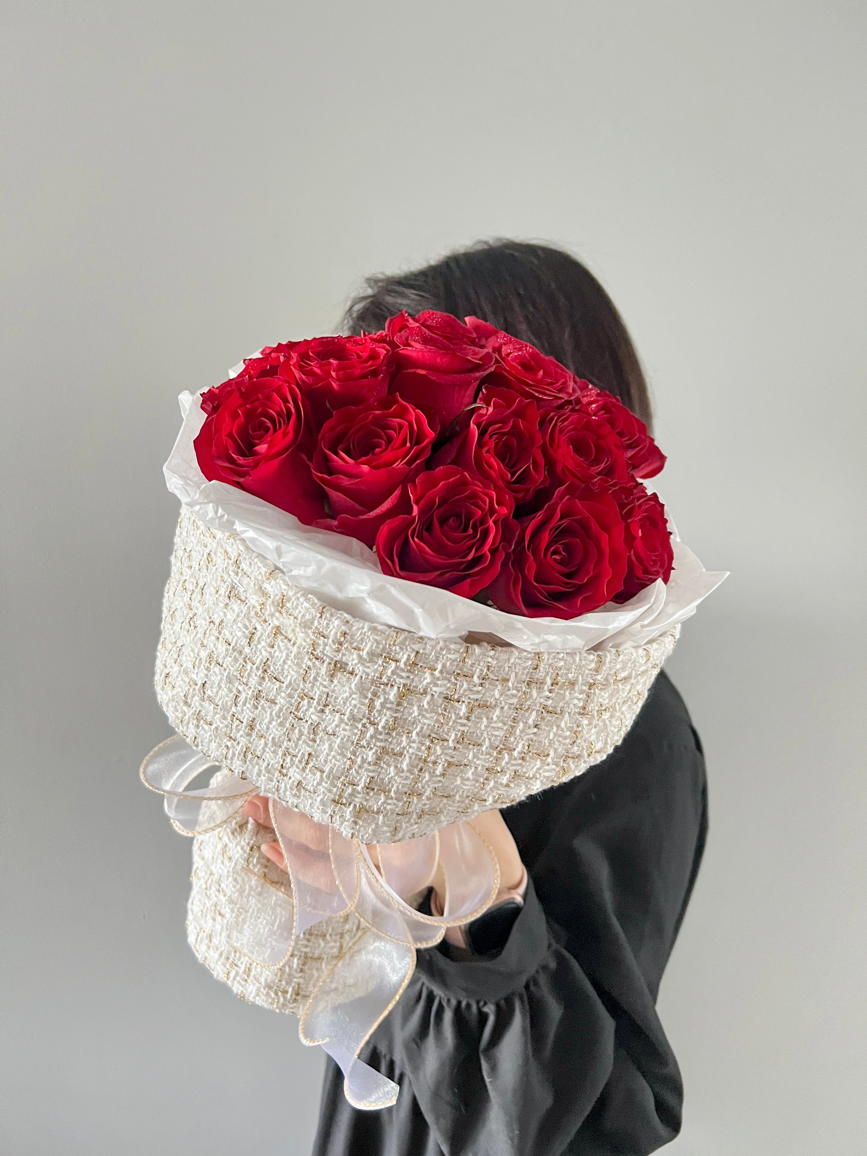 20/33 Roses in Tweed